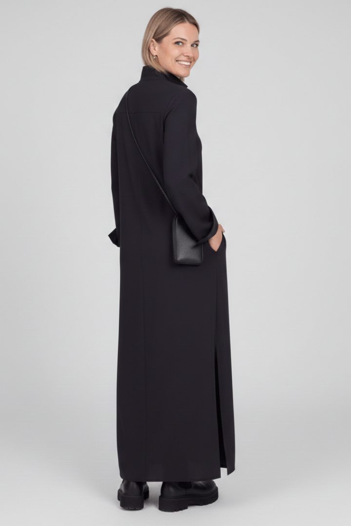 Women’s Dress with Collar and Side Pockets