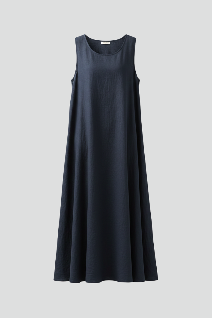 Women’s Dress with Round Neckline and Side Pockets