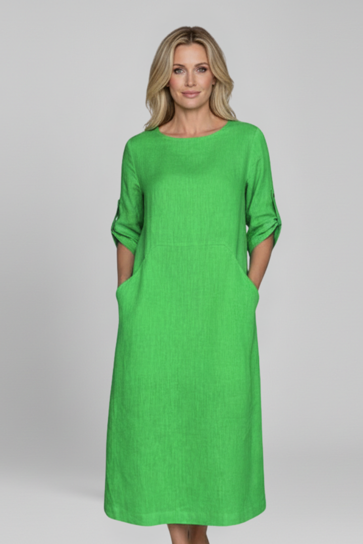 Women’s Dress with Round Neckline and Side Pockets