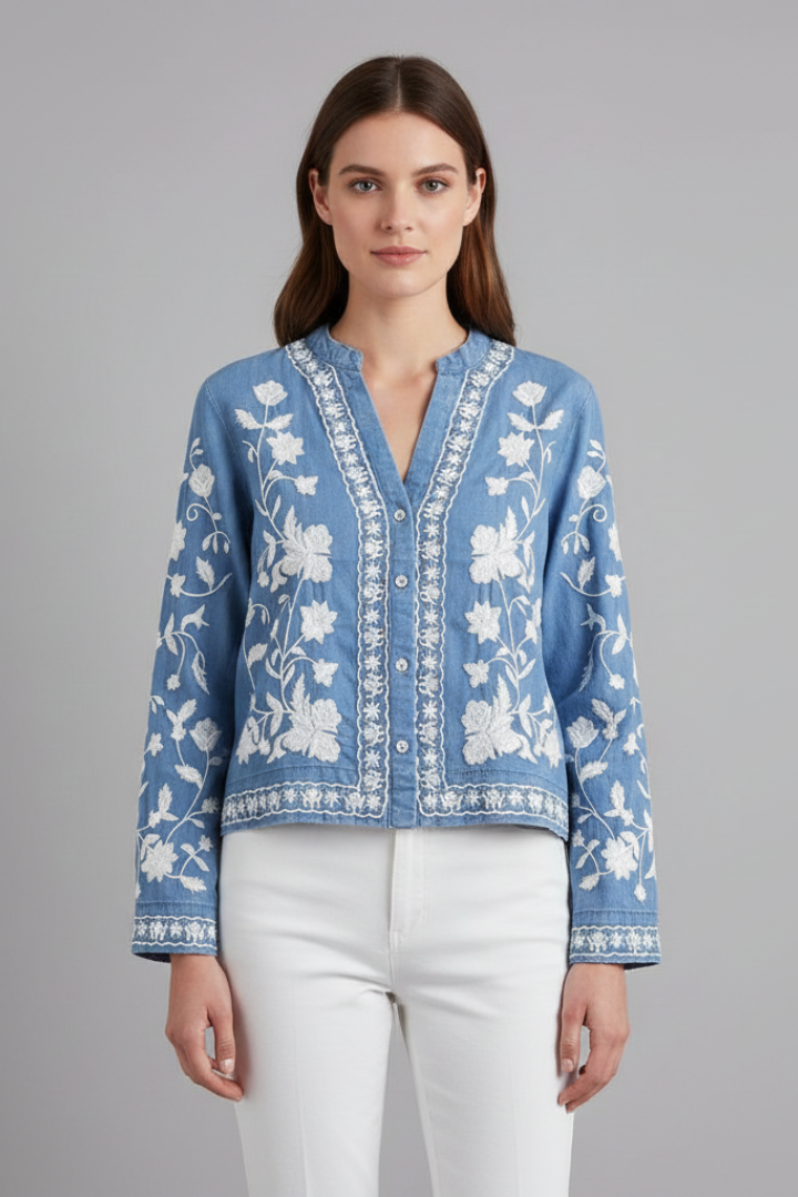 Women’s Embroidered Blouse with Floral Pattern and Long Sleeves