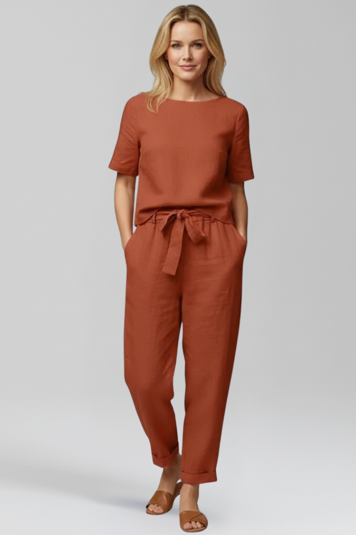 Women’s Jumpsuit with Round Neckline and Side Pockets