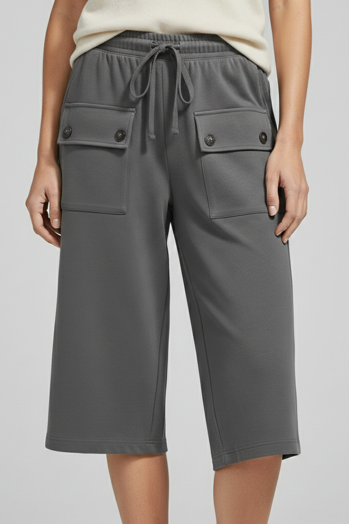 Women’s Knee Length Shorts with Elastic Waist and Pockets