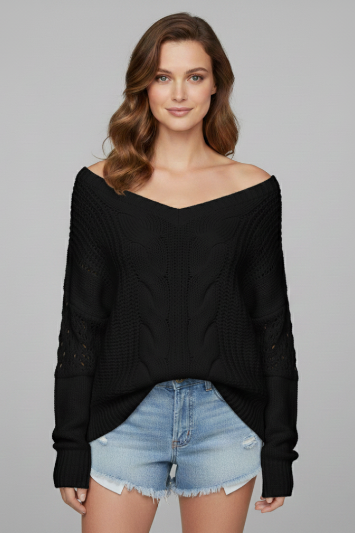 Women’s Oversized Sweater with Long Sleeves and Ribbed Cuffs