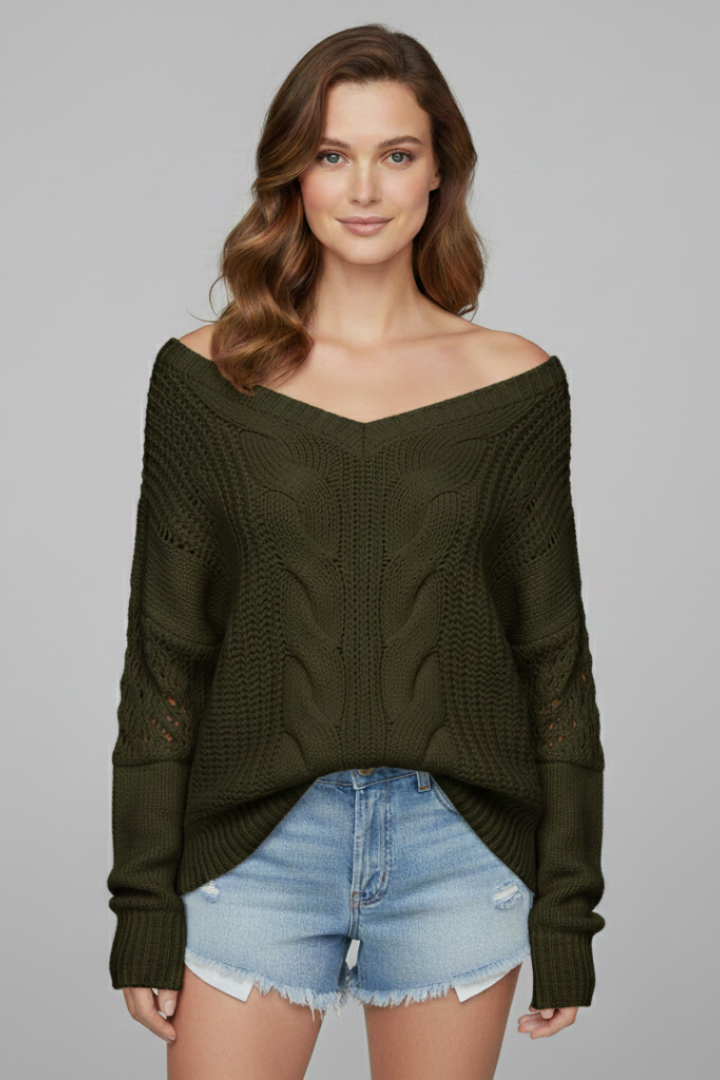 Women’s Oversized Sweater with Long Sleeves and Ribbed Cuffs