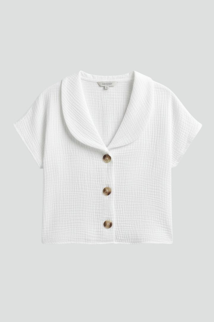 Women’s Short-Sleeve Blouse with Collar and Buttons