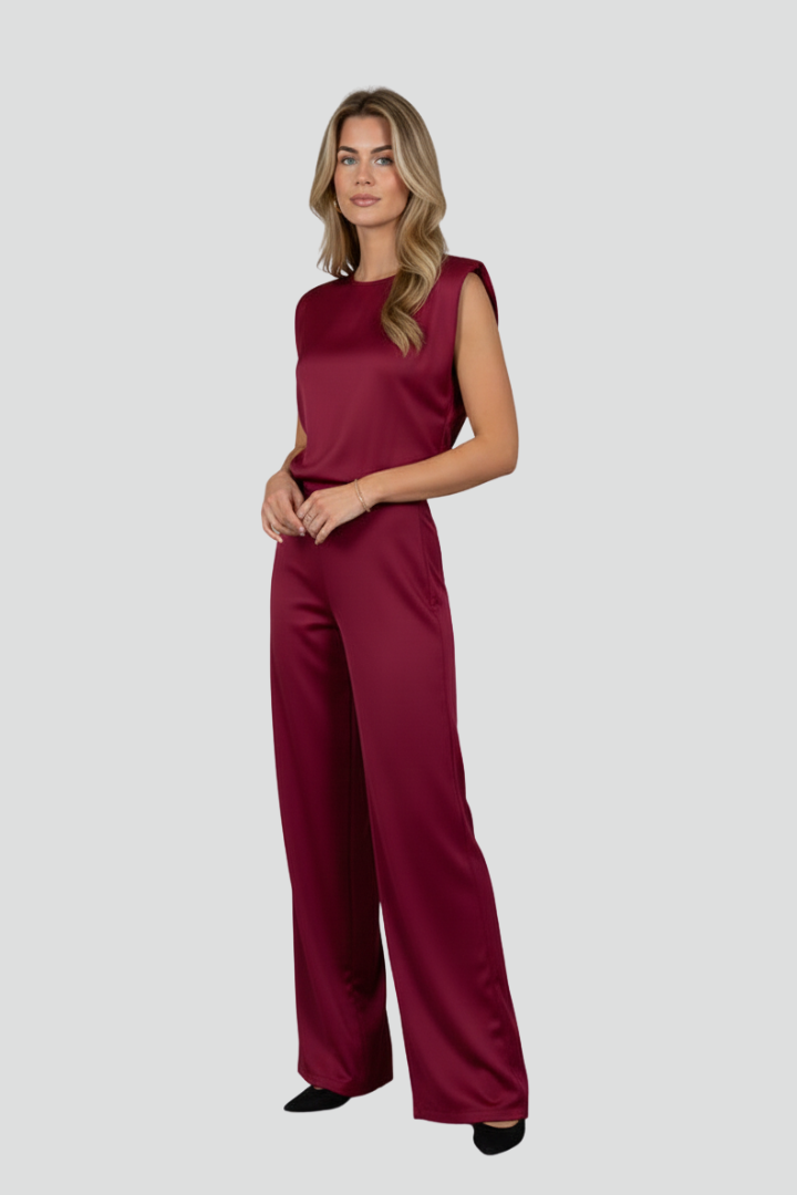 Women’s Sleeveless Jumpsuit with Wide Legs and Round Neck