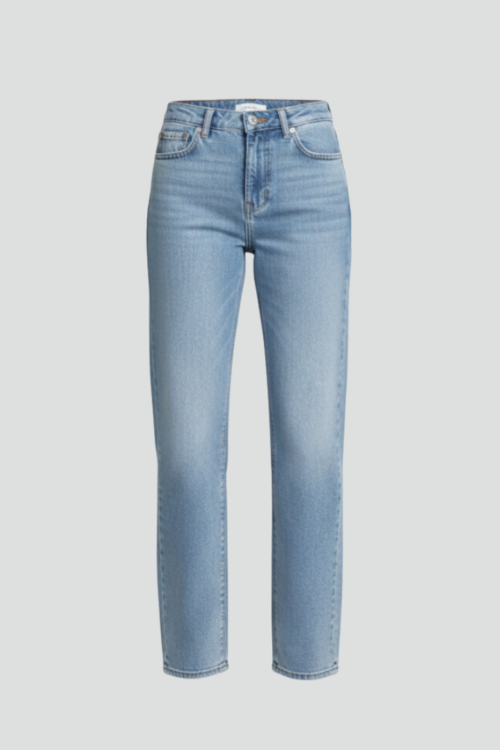 Women’s Straight Jeans with Mid-Rise Waist