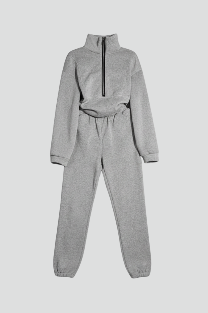Women’s Tracksuit Set with Half-Zip Sweatshirt and Jogger Pants