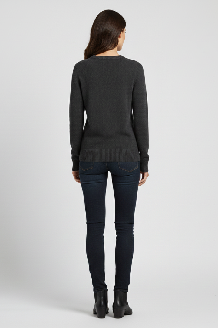 Women’s knitted sweater with round neckline and ribbed hem