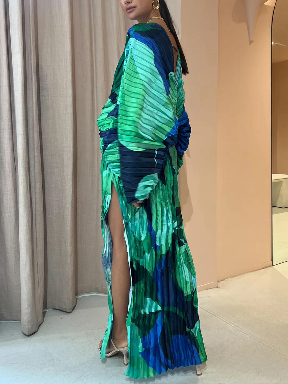 Casual Loose Resort Long Dress with V-Neckline