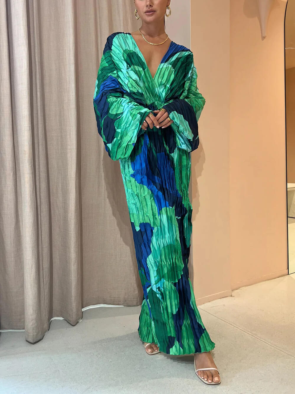 Casual Loose Resort Long Dress with V-Neckline