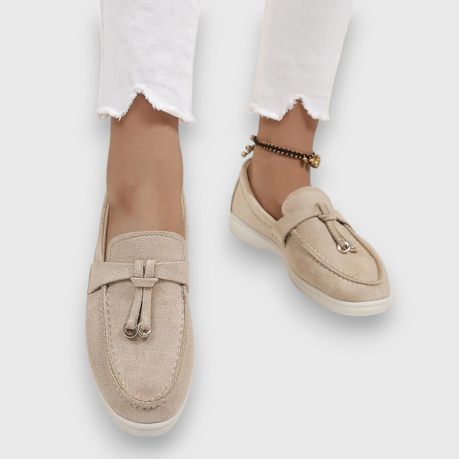 Unisex Loafers with Tassel Detail and Textured Upper