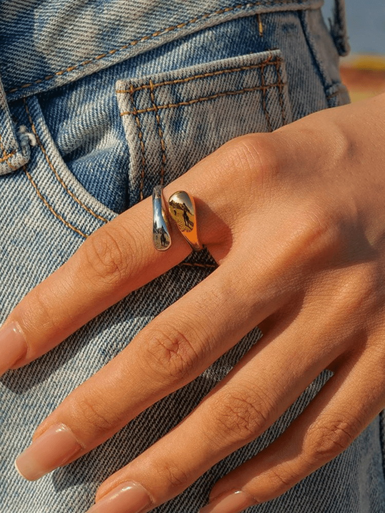 Dual-Tone Droplet Band Ring with Open Design for Women