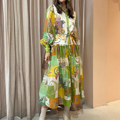 Elegant dress with V-neck and long sleeves