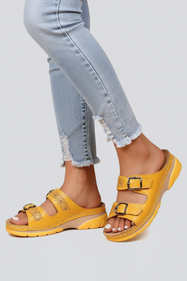 Women’s Open-Toe Sandals with Buckle Straps and Flat Sole