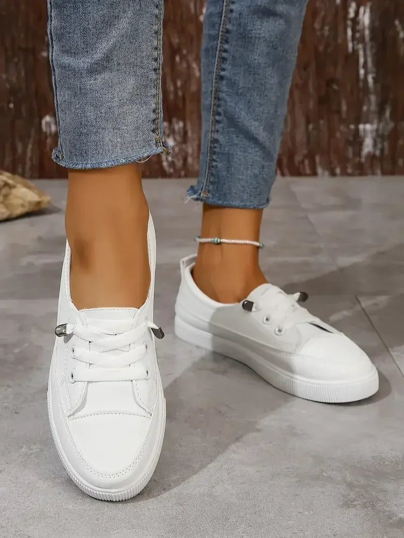 Unisex Flat Sneakers with Round Toe and Lace-Up