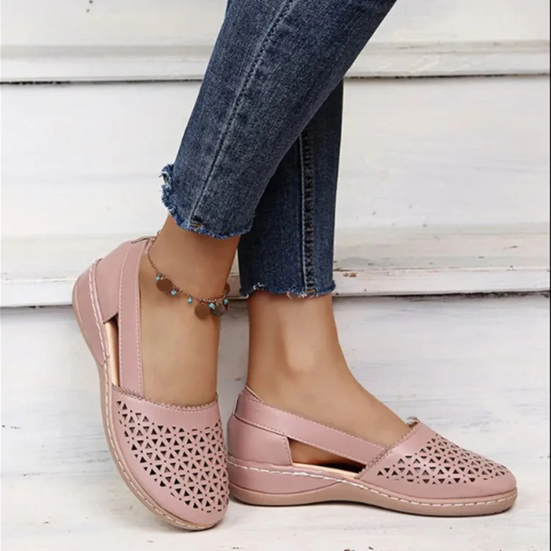 Women’s Shoes with Cutout Design and Firm Base