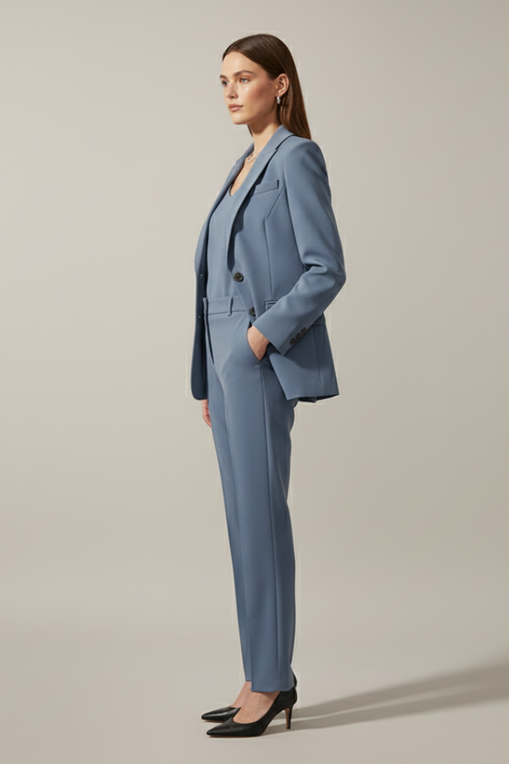Women’s Blazer and Trousers Set with Notched Lapel and Straight Legs