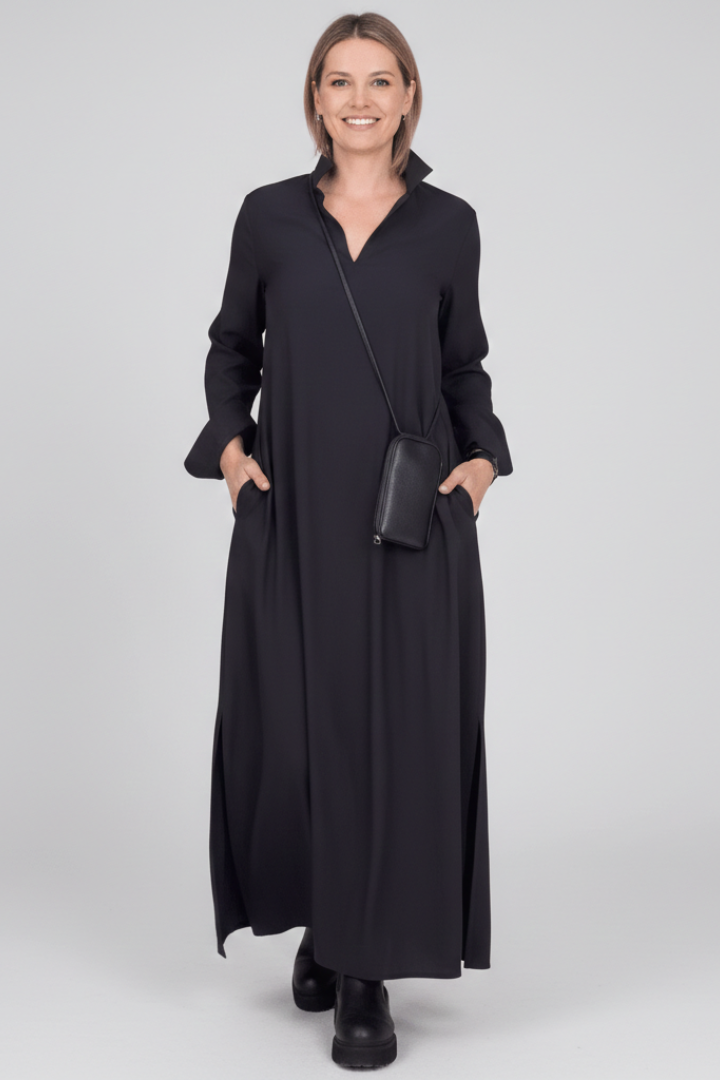 Women’s Dress with Collar and Side Pockets