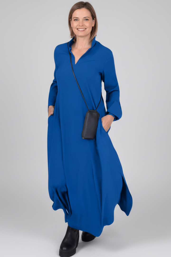 Women’s Dress with Collar and Side Pockets
