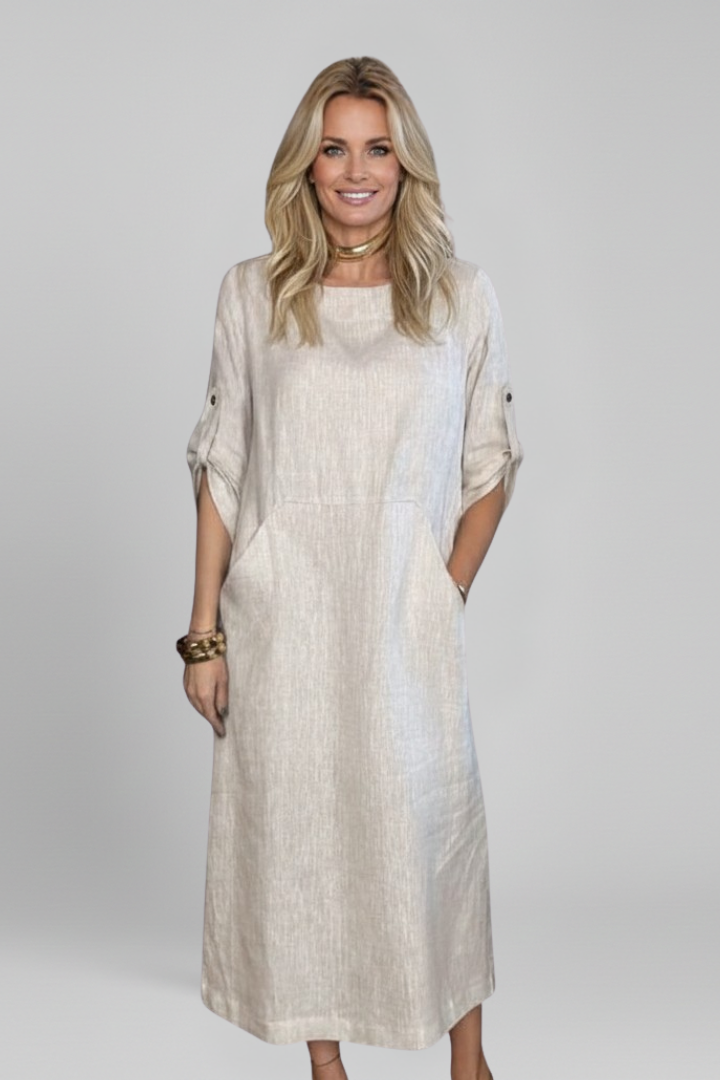 Women’s Dress with Round Neckline and Side Pockets