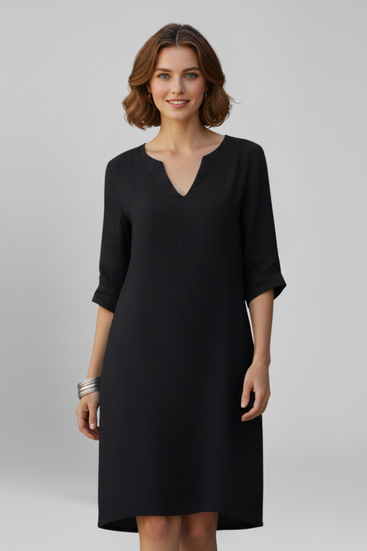 Women’s Dress with V-Neck and Three-Quarter Sleeves