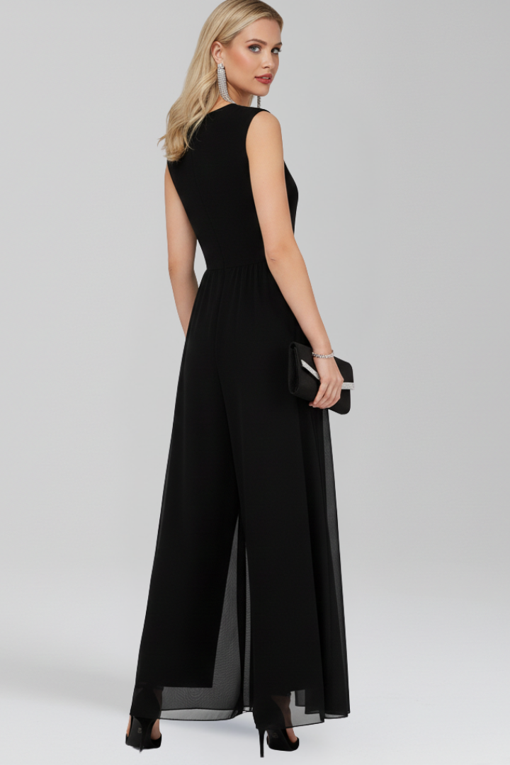 Women’s Maxi Dress with Round Neckline and Side Split
