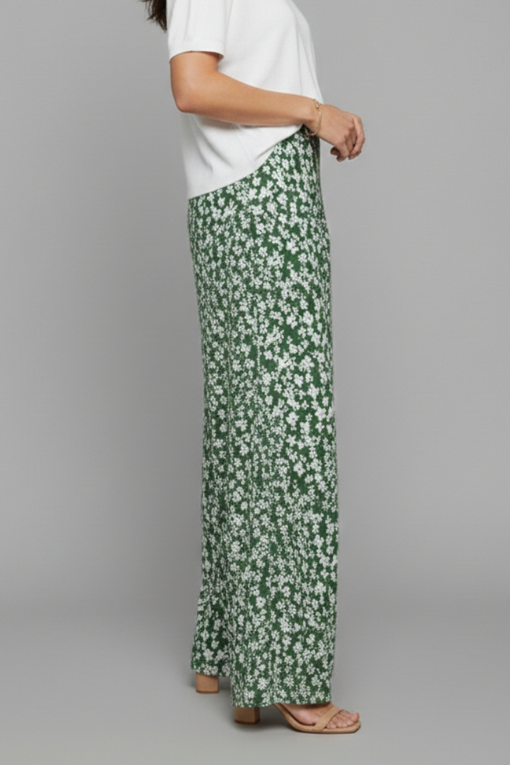 Women’s Palazzo Trousers with Floral Print and Wide Legs