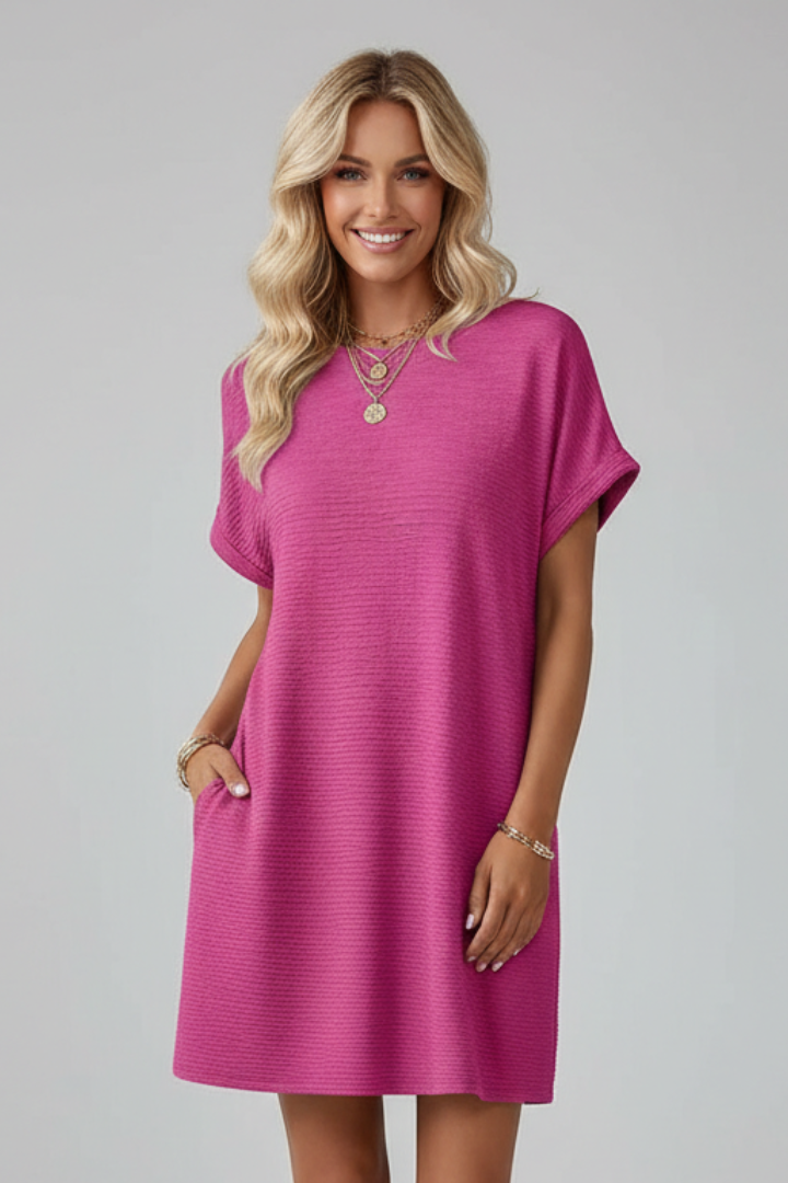 Women’s Short Dress with Round Neckline and Pockets