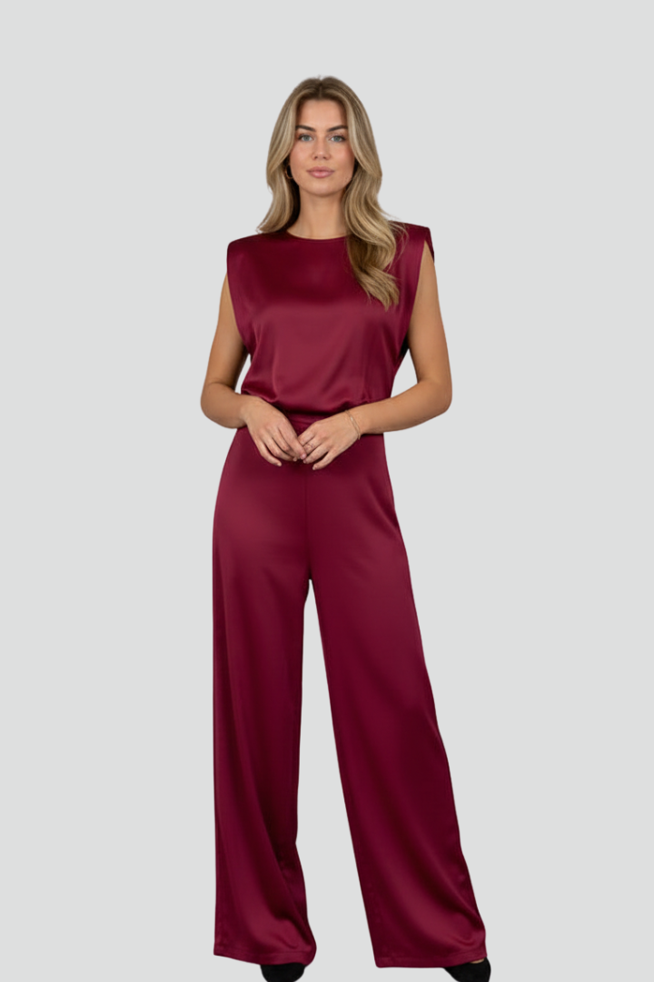Women’s Sleeveless Jumpsuit with Wide Legs and Round Neck