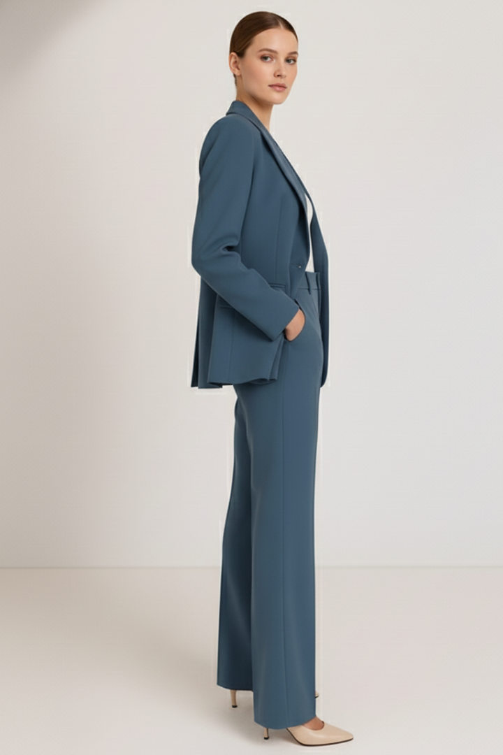 Women's Tailored Two-Piece Pantsuit Set with Blazer and Trousers