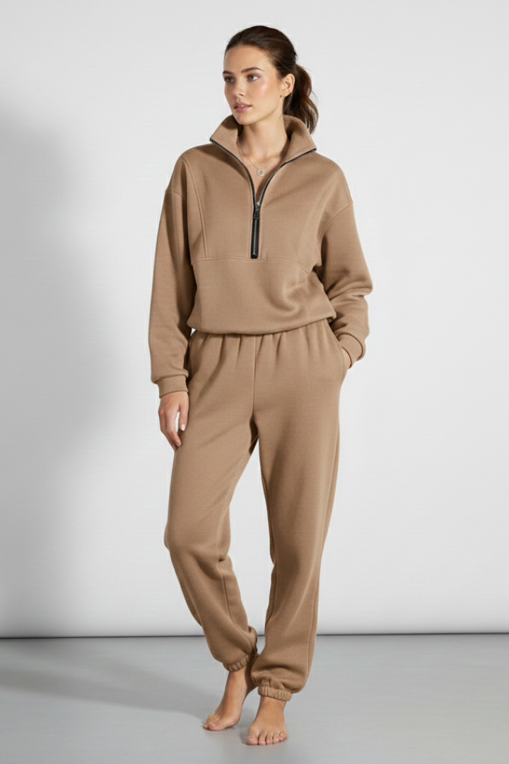 Women’s Tracksuit Set with Half-Zip Sweatshirt and Jogger Pants