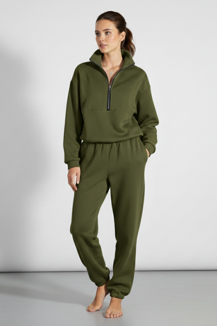 Women’s Tracksuit Set with Half-Zip Sweatshirt and Jogger Pants