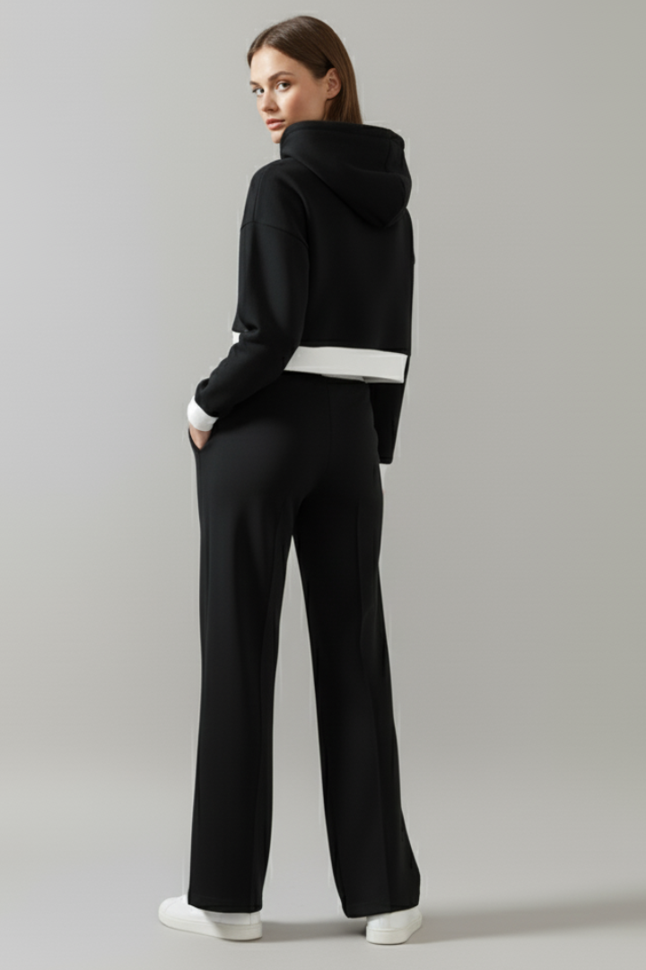Women’s Two-Piece Set with Hoodie and Wide Trousers
