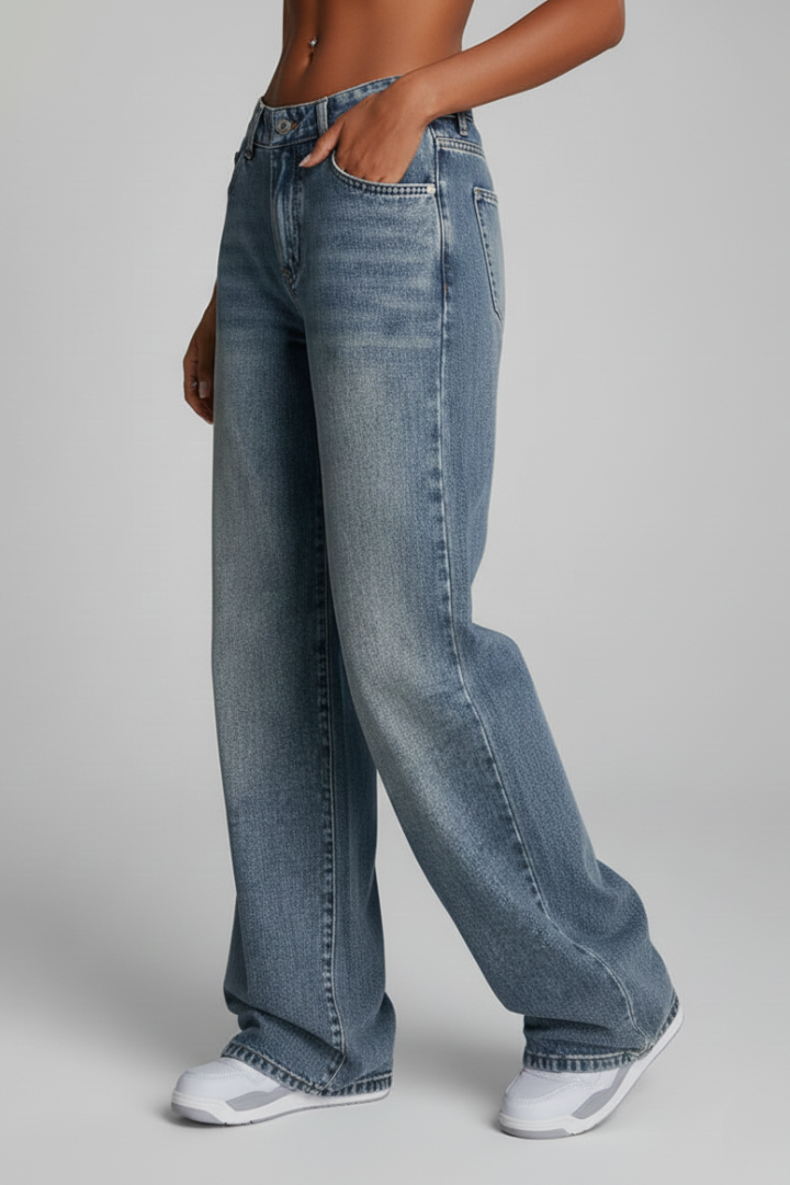 Women’s Wide-Leg Jeans with Front Closure and Long Hem