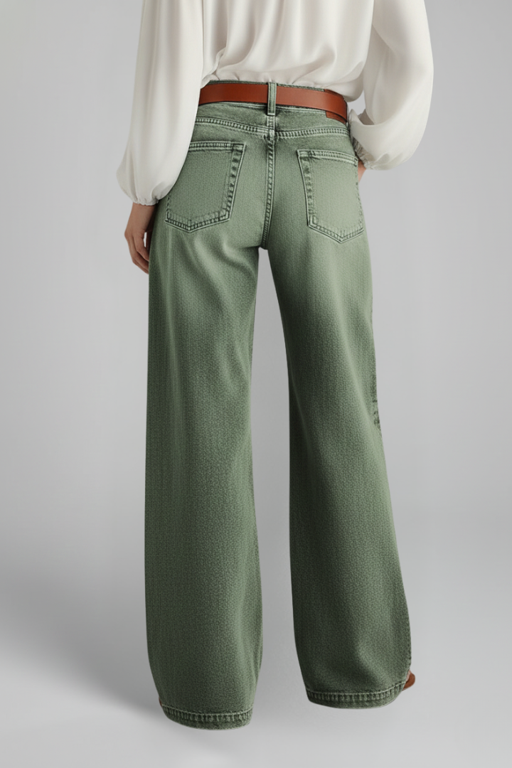 Women’s Wide-Leg Jeans with High-Rise Waist and Front Closure