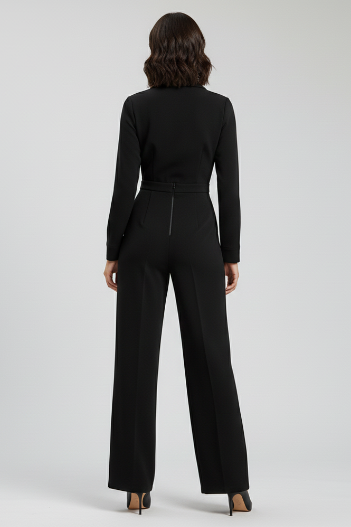 Women’s jumpsuit with shirt collar and wide-leg outline